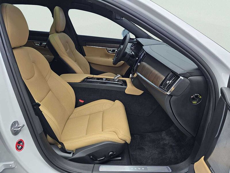 Volvo  Ultimate, B6 AWD 마일드 하이브리드, 가솔린, 브라이트