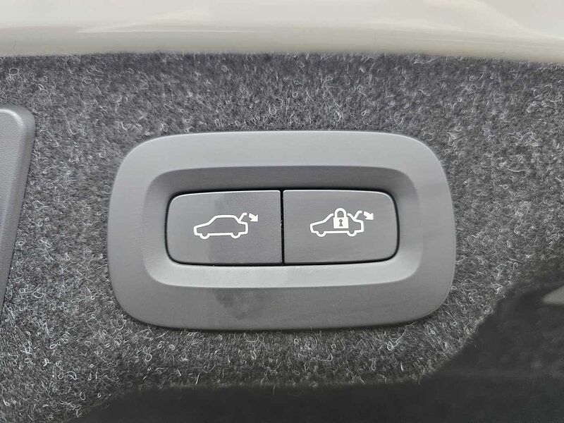 Volvo  Ultimate, B6 AWD 마일드 하이브리드, 가솔린, 브라이트