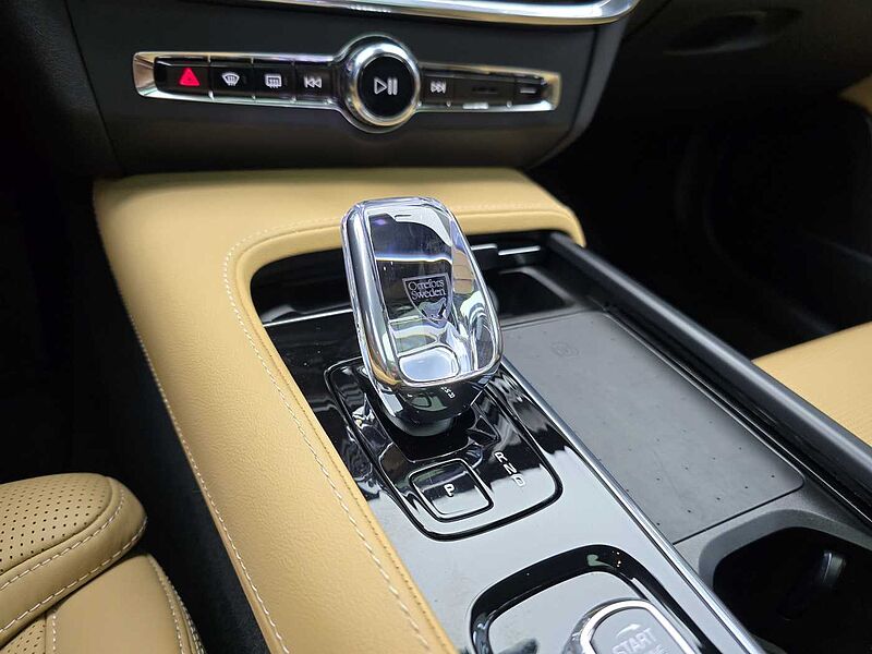 Volvo  Ultimate, B6 AWD 마일드 하이브리드, 가솔린, 브라이트