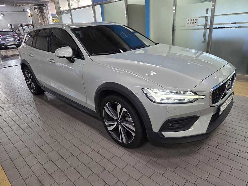 Volvo  Cross Country Pro, B5 AWD (250 hp) aut
