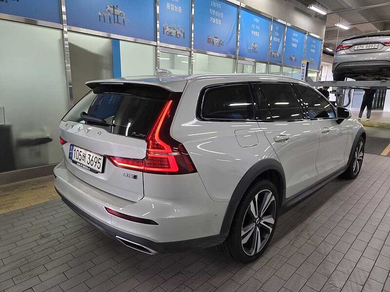 Volvo  Cross Country Pro, B5 AWD (250 hp) aut