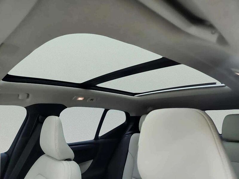 Volvo Ultra, B4 AWD 마일드 하이브리드, 가솔린, 브라이트
