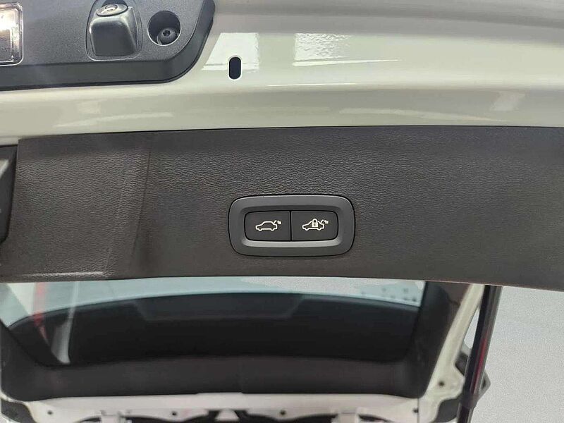 Volvo Ultra, B4 AWD 마일드 하이브리드, 가솔린, 브라이트