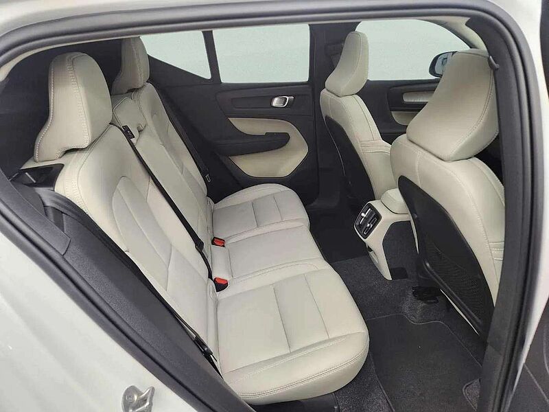Volvo Ultra, B4 AWD 마일드 하이브리드, 가솔린, 브라이트