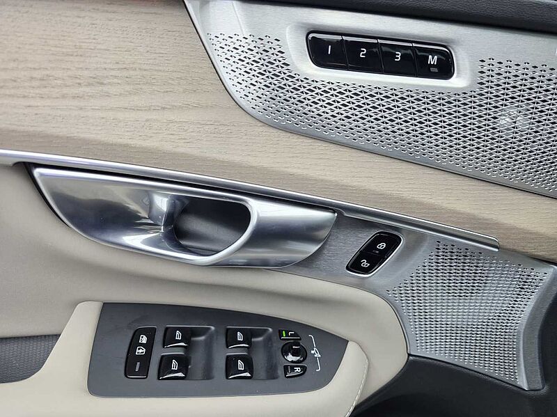 Volvo  Ultra, B6 AWD 마일드 하이브리드, 가솔린, 브라이트, 7 좌석