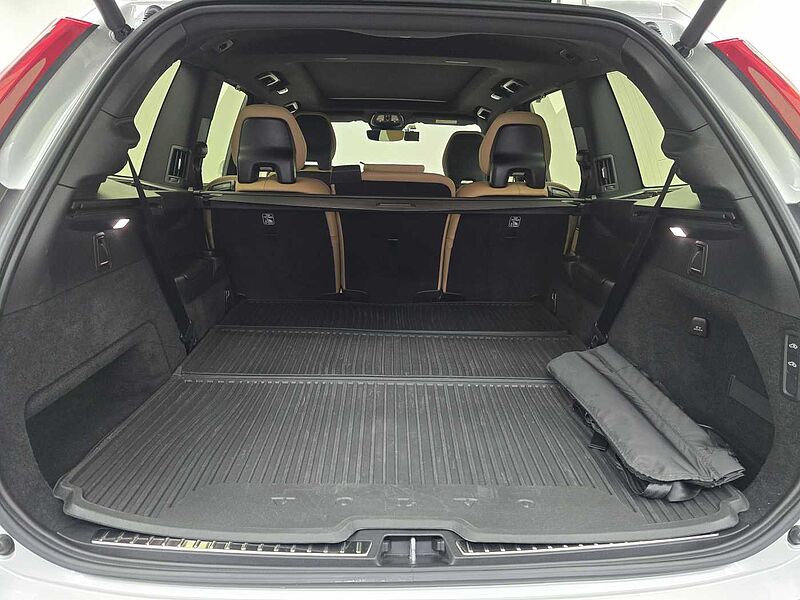 Volvo  Recharge Ultimate, T8 AWD plug-in hybrid, 전기/가솔린, Bright, 7 좌석