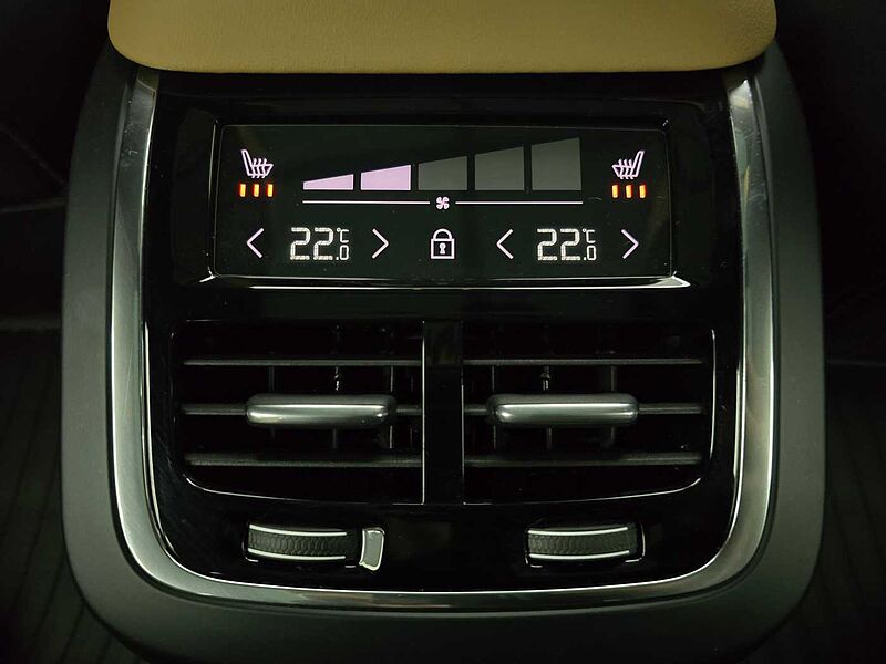 Volvo  Recharge Ultimate, T8 AWD plug-in hybrid, 전기/가솔린, Bright, 7 좌석
