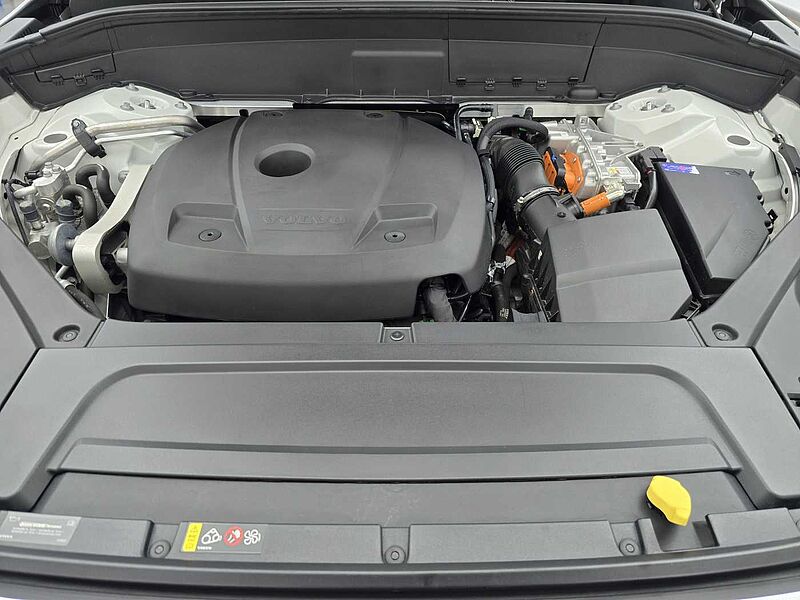 Volvo  Recharge Ultimate, T8 AWD plug-in hybrid, 전기/가솔린, Bright, 7 좌석