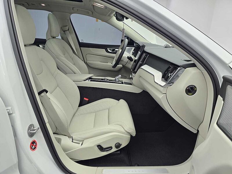Volvo  Ultra, B5 AWD 마일드 하이브리드, 가솔린, 다크