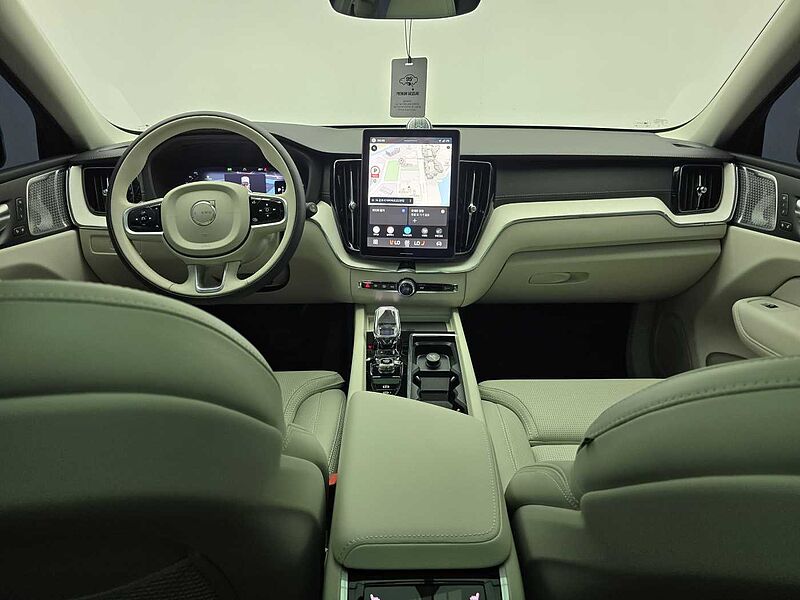 Volvo  Ultra, B5 AWD 마일드 하이브리드, 가솔린, 다크