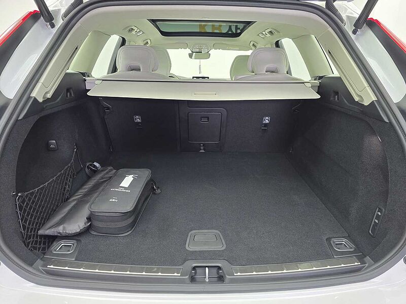 Volvo Ultra, B5 AWD 마일드 하이브리드, 가솔린, 다크