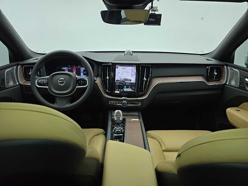 Volvo Ultimate, B5 AWD mild hybrid, 가솔린, Bright