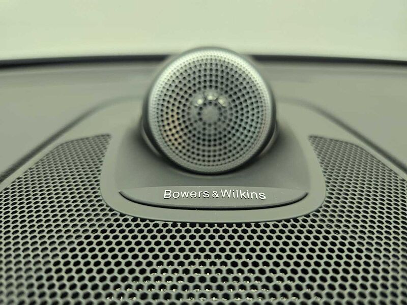 Volvo Ultimate, B5 AWD mild hybrid, 가솔린, Bright