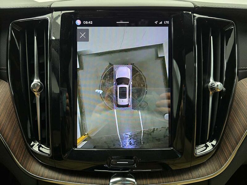 Volvo Ultimate, B5 AWD mild hybrid, 가솔린, Bright