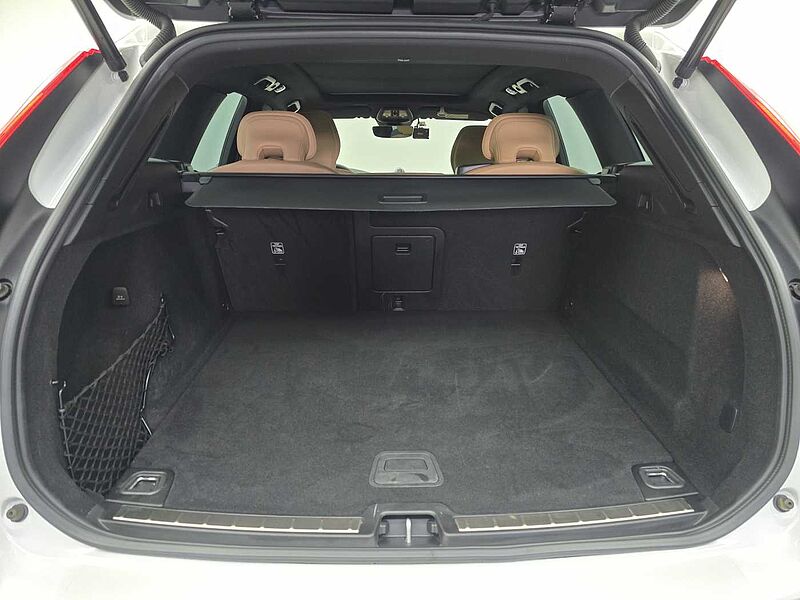 Volvo Ultimate, B5 AWD mild hybrid, 가솔린, Bright