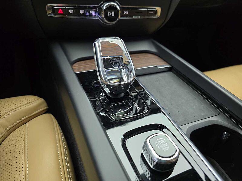 Volvo Ultimate, B5 mild hybrid, 가솔린, Bright