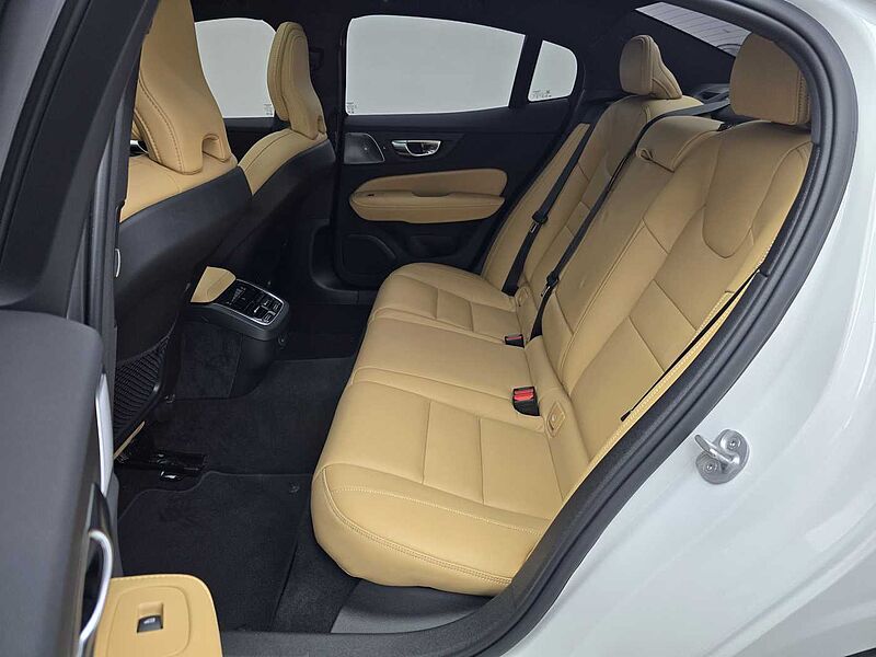 Volvo Ultimate, B5 mild hybrid, 가솔린, Bright