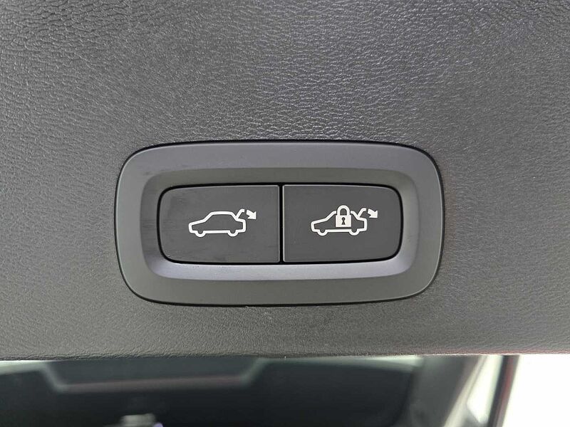 Volvo Ultra, B4 AWD 마일드 하이브리드, 가솔린, 브라이트