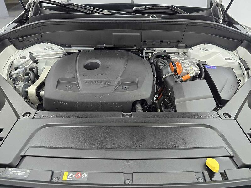 Volvo  Recharge Ultimate, T8 AWD plug-in hybrid, 전기/가솔린, Bright, 7 좌석