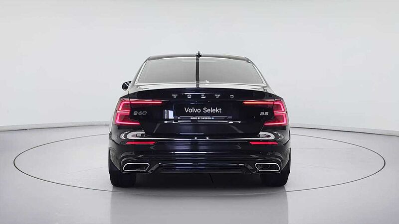 Volvo  R-Design, B5 mild hybrid