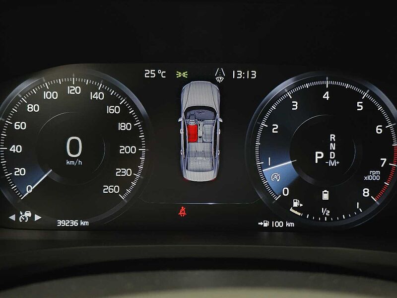 Volvo  R-Design, B5 mild hybrid