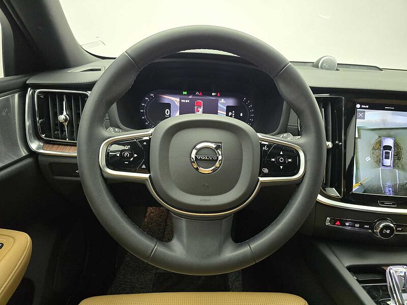 Volvo  Ultimate, B5 AWD mild hybrid, 가솔린