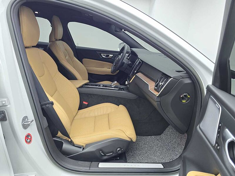Volvo  Ultimate, B5 AWD mild hybrid, 가솔린