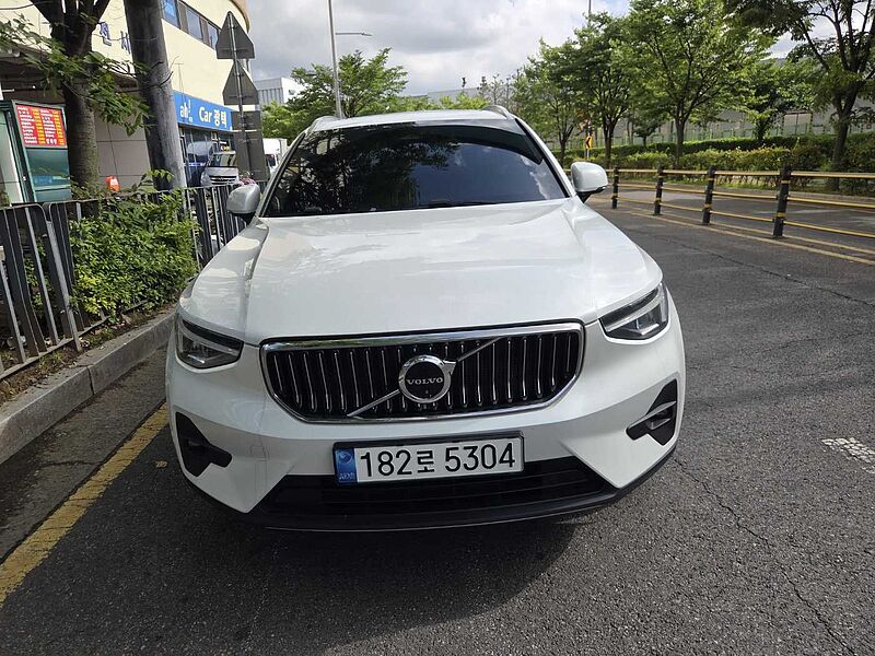 Volvo Ultimate, B4 AWD mild hybrid, 가솔린, Bright