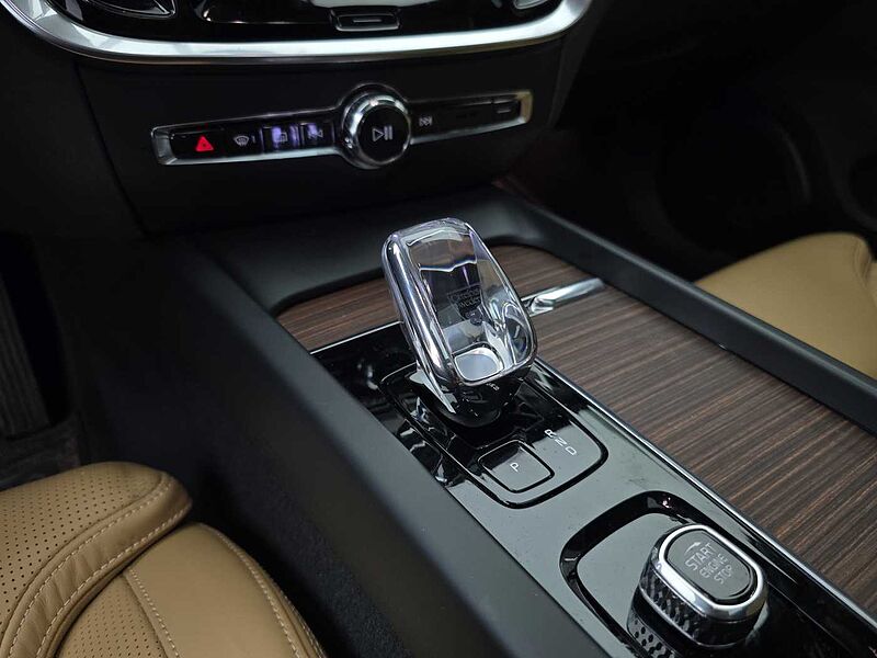 Volvo  Ultimate, B5 mild hybrid, 가솔린, Bright