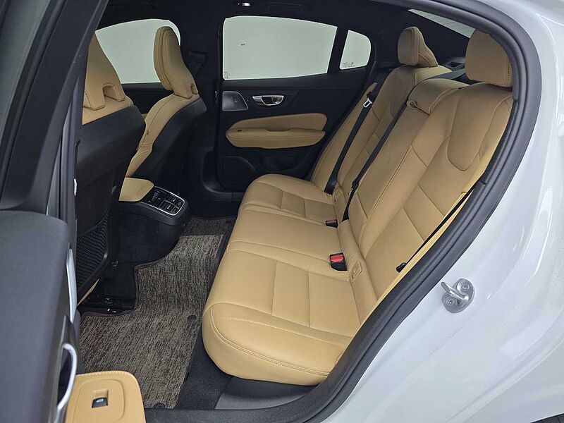 Volvo  Ultimate, B5 mild hybrid, 가솔린, Bright