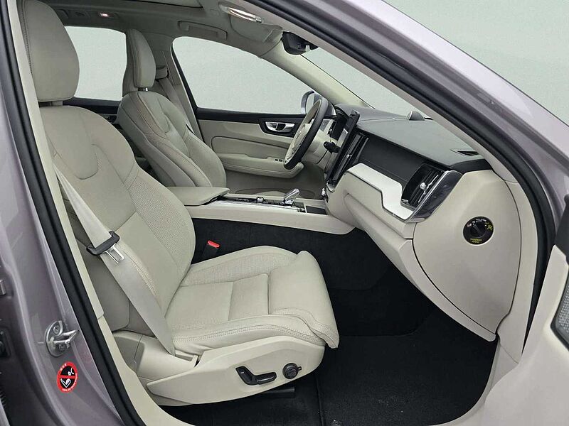 Volvo  Ultra, T8 AWD 플러그-인 하이브리드, 전기/가솔린, 브라이트