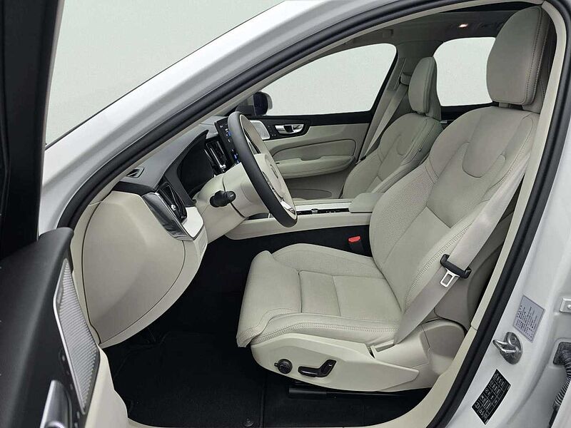 Volvo  Ultra, T8 AWD 플러그-인 하이브리드, 전기/가솔린, 브라이트