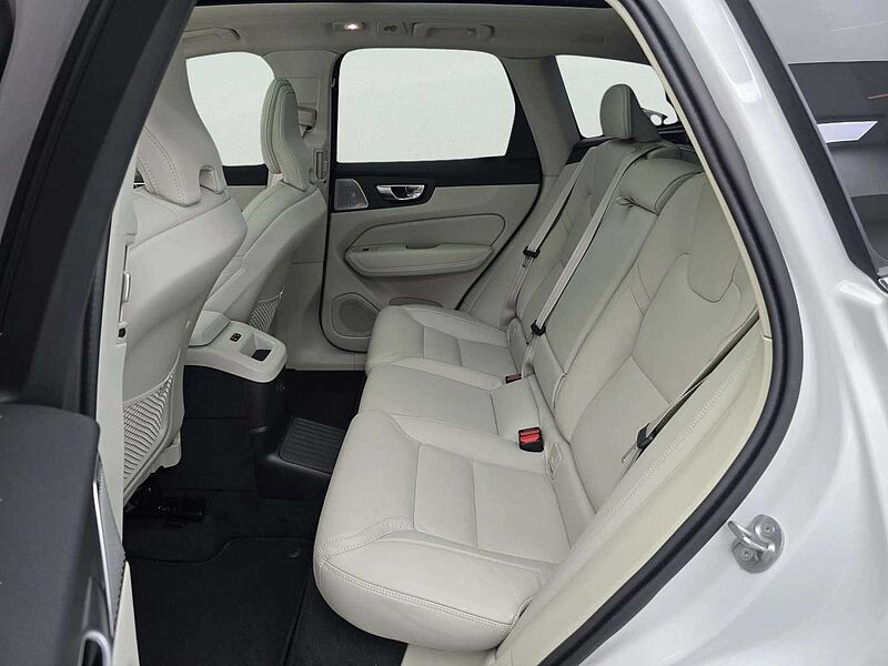 Volvo  Ultra, T8 AWD 플러그-인 하이브리드, 전기/가솔린, 브라이트