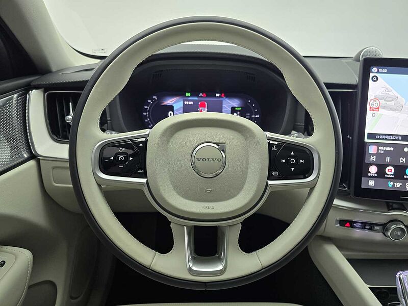 Volvo  Ultra, T8 AWD 플러그-인 하이브리드, 전기/가솔린, 브라이트