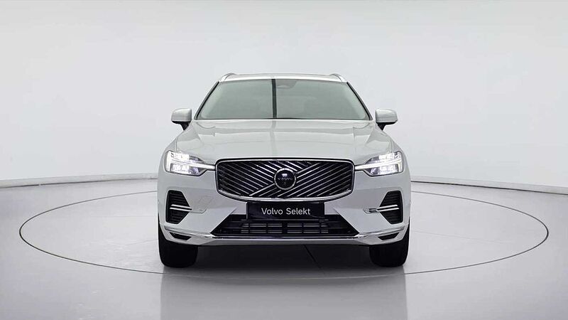 Volvo  Ultra, T8 AWD 플러그-인 하이브리드, 전기/가솔린, 브라이트