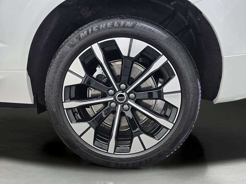 Volvo  Ultra, T8 AWD 플러그-인 하이브리드, 전기/가솔린, 브라이트