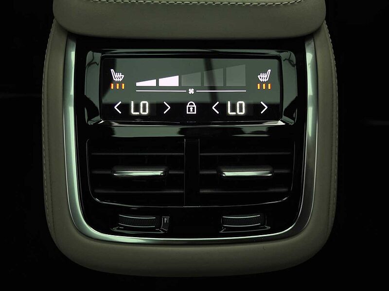 Volvo  B6 AWD Ultra Bright