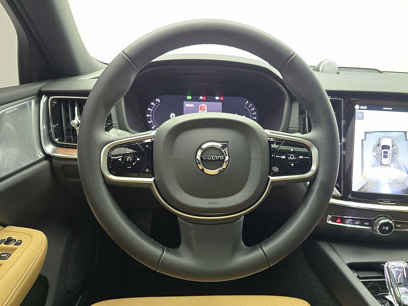 Volvo  B5 AWD Ultra Bright