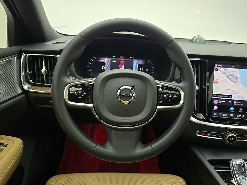 Volvo  B5 AWD Ultimate Bright