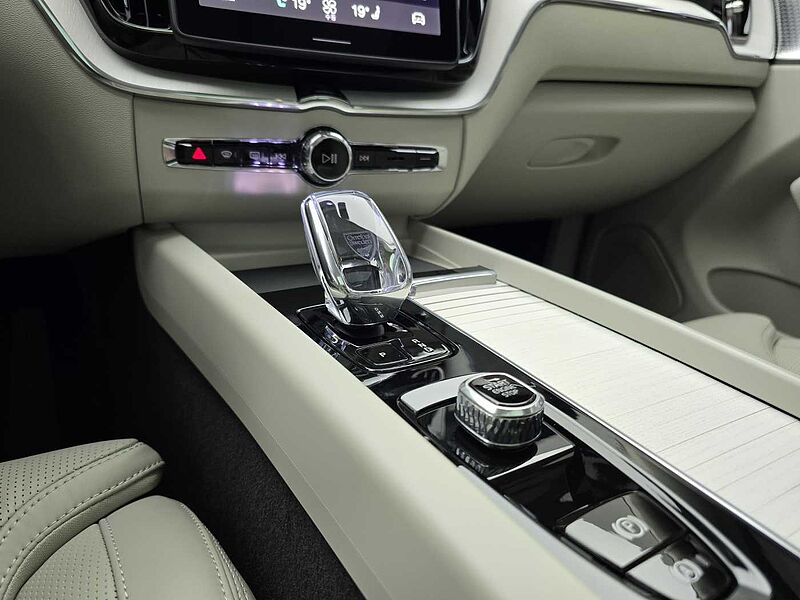 Volvo Ultra, B5 AWD 마일드 하이브리드, 가솔린, 브라이트