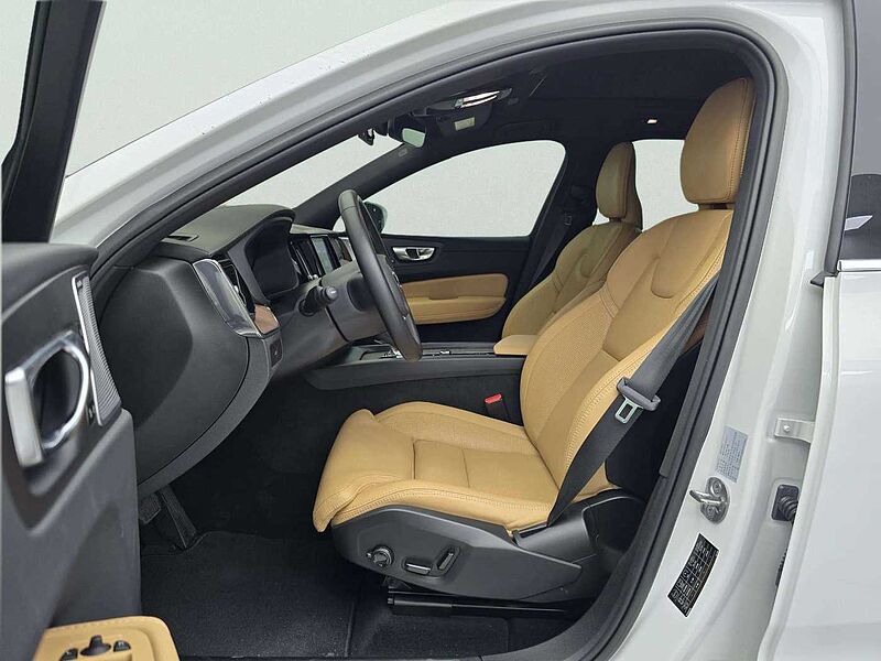 Volvo Ultimate, B5 AWD mild hybrid, 가솔린, Bright