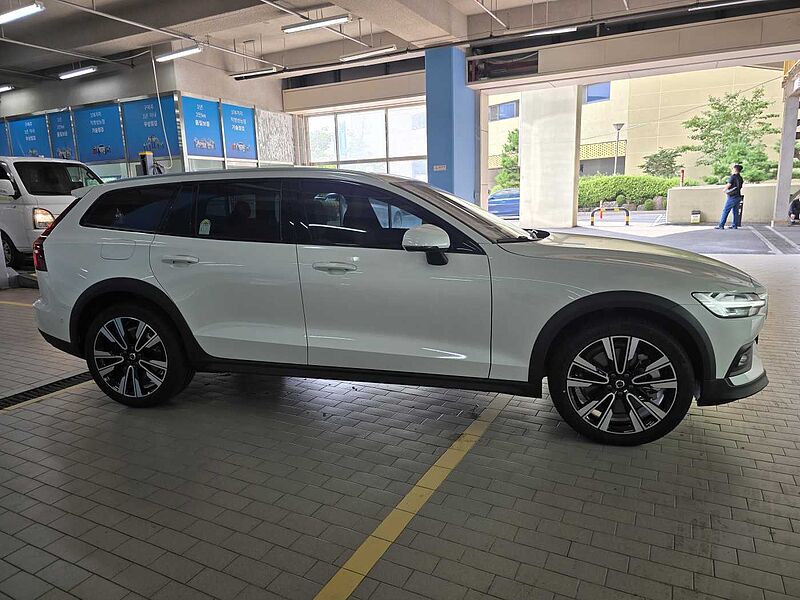 Volvo  Ultra, B5 AWD 마일드 하이브리드, 가솔린, 브라이트