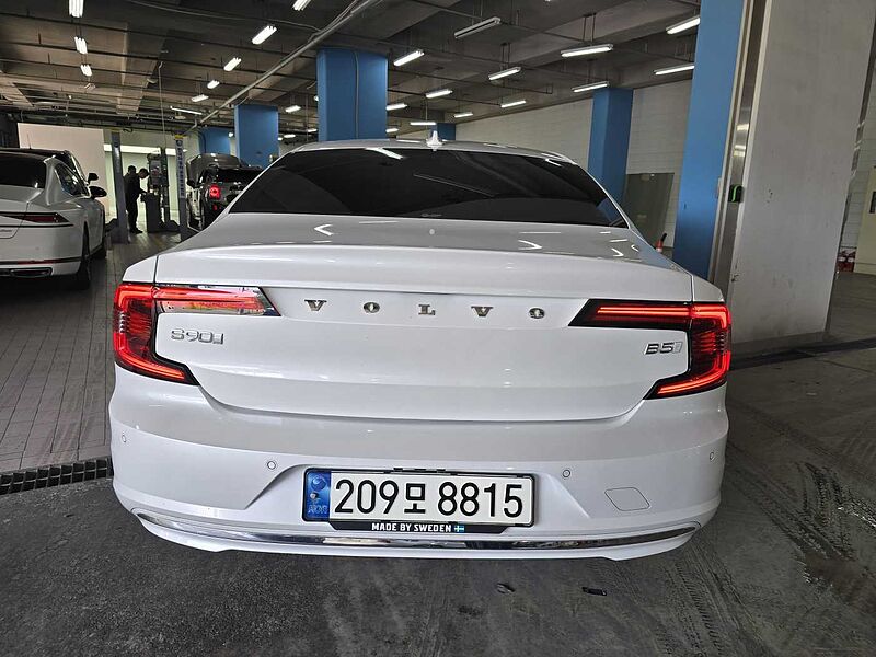 Volvo Ultimate, B5 mild hybrid, 가솔린, Bright