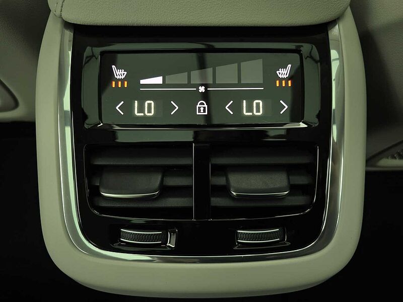 Volvo  B5 AWD Ultra Bright