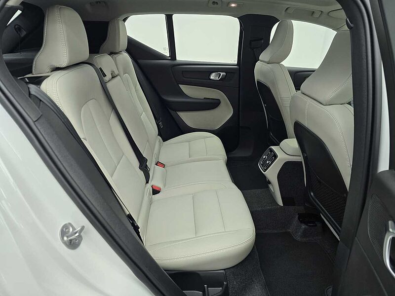 Volvo Ultra, B4 AWD 마일드 하이브리드, 가솔린, 브라이트