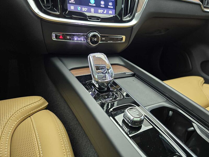 Volvo Ultra, B5 AWD 마일드 하이브리드, 가솔린, 브라이트