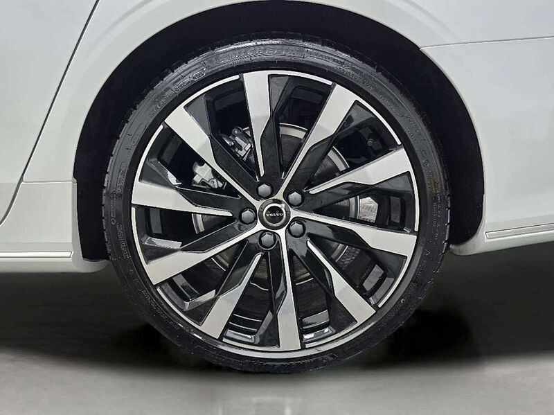 Volvo Ultra, B5 마일드 하이브리드, 가솔린, 브라이트