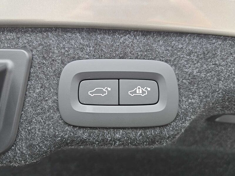 Volvo  Ultra, B5 마일드 하이브리드, 가솔린, 다크