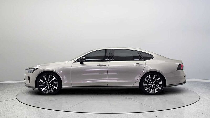 Volvo  Ultra, B5 마일드 하이브리드, 가솔린, 다크
