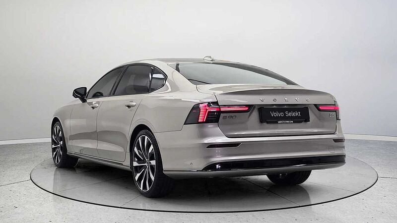 Volvo  Ultra, B5 마일드 하이브리드, 가솔린, 다크
